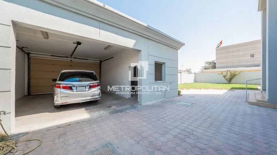 Villa de 6 dormitorios en Al Barsha, UAE No. 1634 № 25