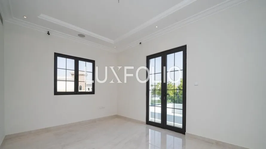 Villa de 6 dormitorios en Jumeirah Golf Estates, UAE No. 993 № 27