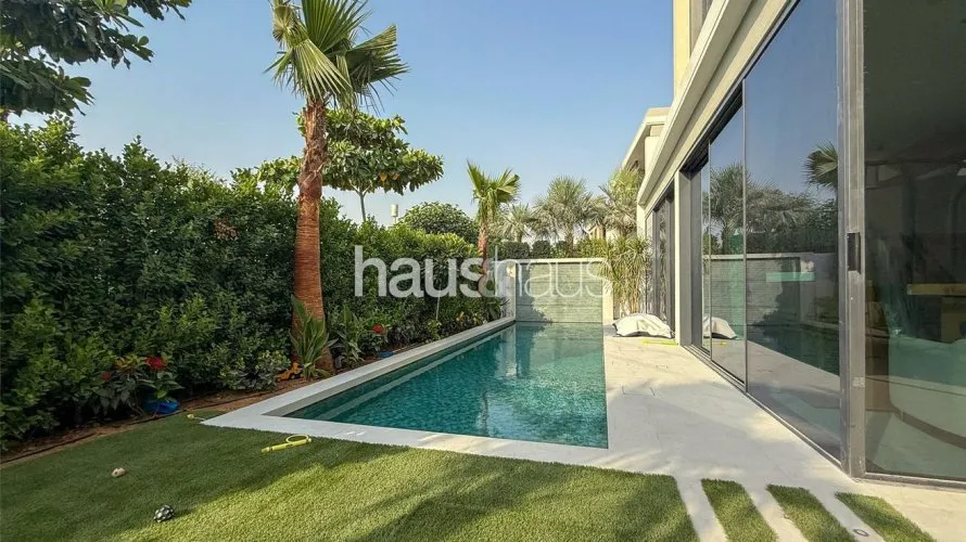 Villa de 5 dormitorios en Harmony, UAE No. 887 № 11