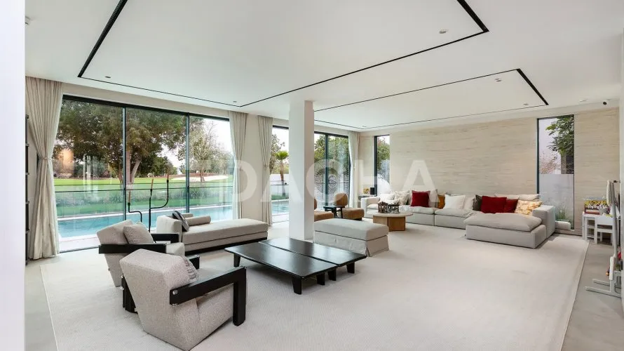 Villa de 5 dormitorios en Jumeirah Golf Estates, UAE No. 2720 № 21