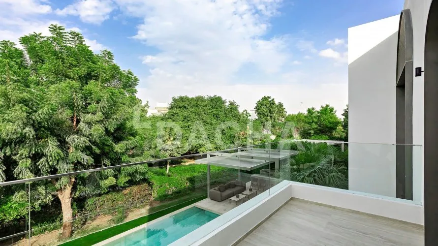 Villa de 4 dormitorios en Jumeirah Islands, UAE No. 2692 № 3