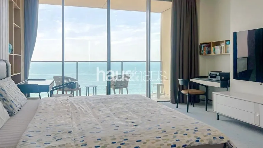 Apartamento de 4 dormitorios en Atlantis The Royal Residences, UAE No. 949 № 12