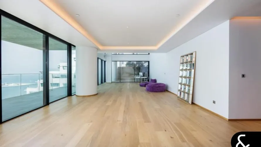 Apartamento de 4 dormitorios en One at Palm Jumeirah, UAE No. 1706 № 2