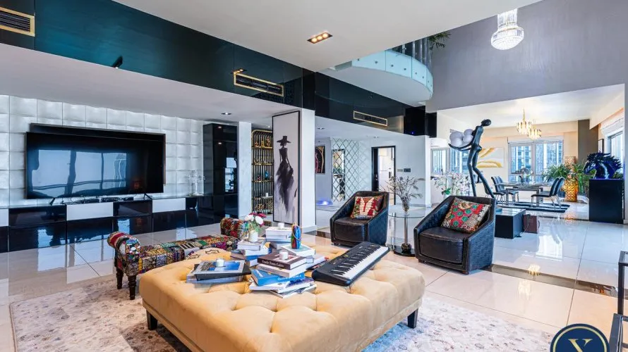 Apartamento de 5 dormitorios en The Residences, UAE No. 1005 № 2