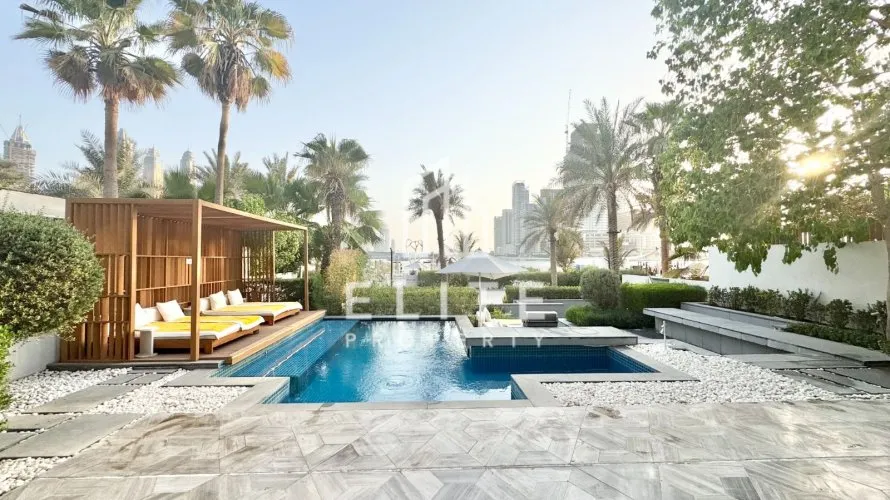 Villa de 5 dormitorios en FIVE Palm Jumeirah, UAE No. 1865 № 7