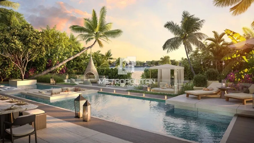 Villa de 8 dormitorios en Tilal Al Ghaf, UAE No. 423