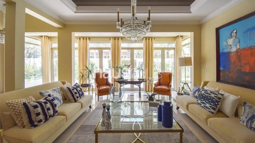 Villa de 5 dormitorios en Arabian Ranches, UAE No. 912
