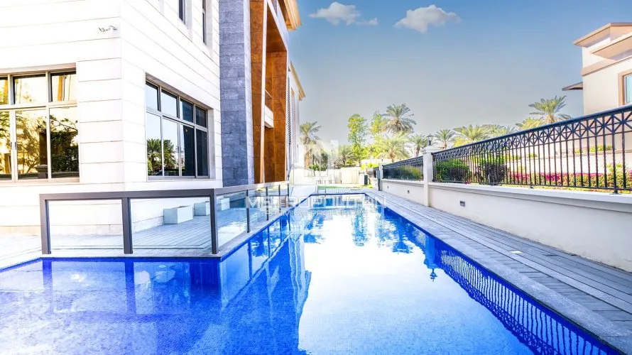 Villa de 6 dormitorios en Emirates Hills, UAE No. 525 № 25