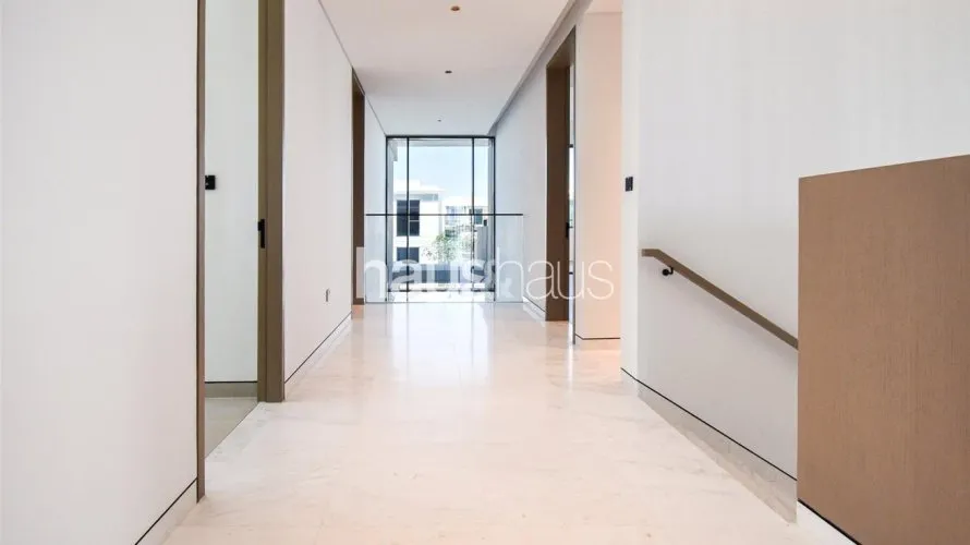 Villa de 5 dormitorios en Harmony, UAE No. 894 № 10