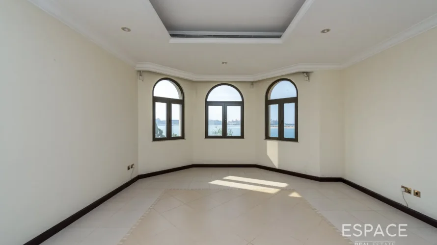 Villa de 4 dormitorios en Palm Jumeirah, UAE No. 1279 № 8