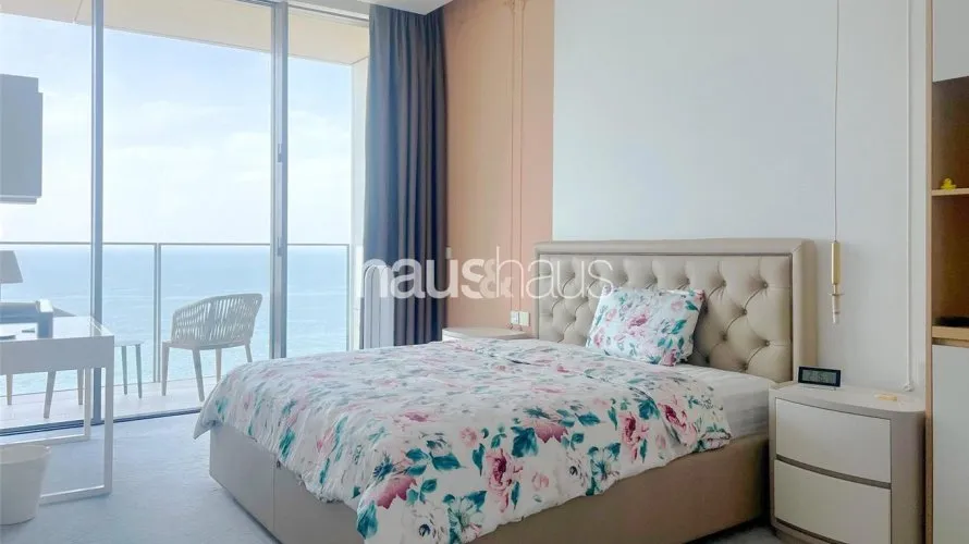 Apartamento de 4 dormitorios en Atlantis The Royal Residences, UAE No. 949 № 13