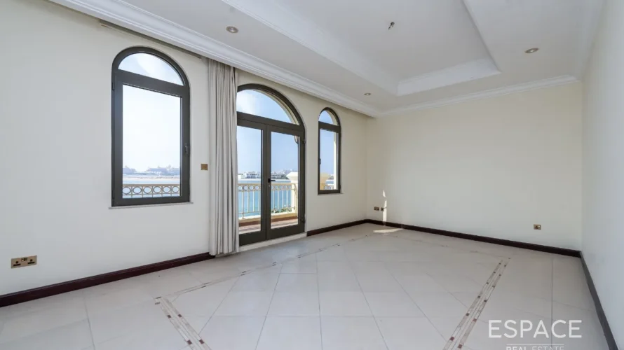 Villa de 4 dormitorios en Palm Jumeirah, UAE No. 1279 № 13