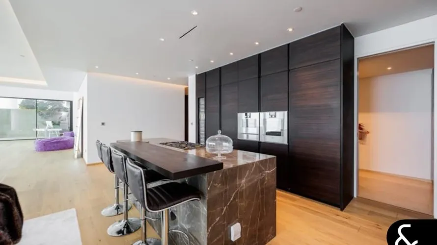 Apartamento de 4 dormitorios en One at Palm Jumeirah, UAE No. 1706 № 5