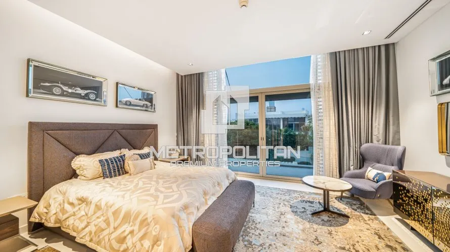 Villa de 5 dormitorios en District One, UAE No. 1551 № 16