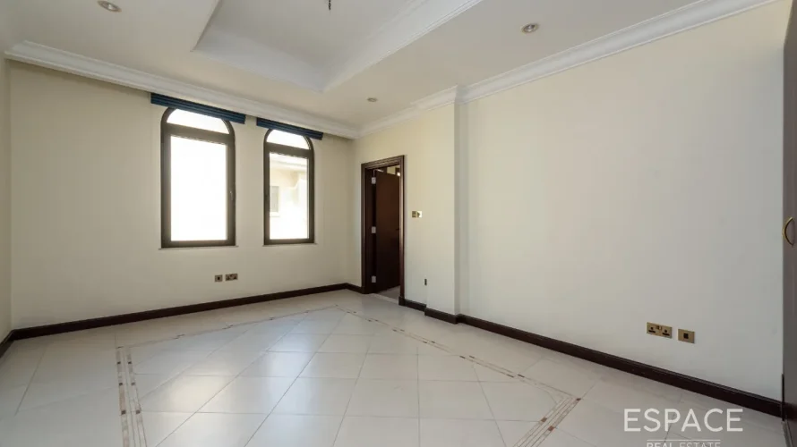 Villa de 4 dormitorios en Palm Jumeirah, UAE No. 1279 № 2