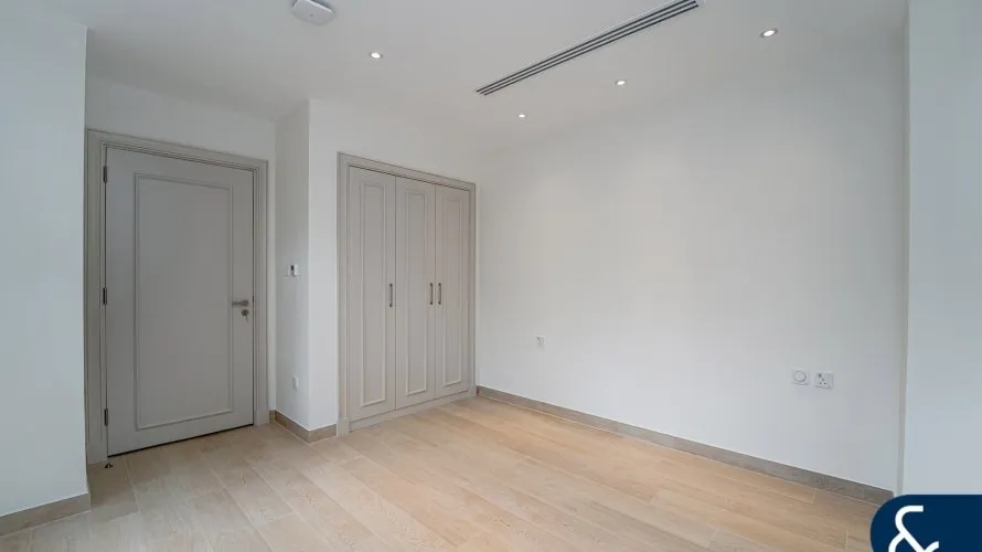 Villa de 5 dormitorios en Victory Heights, UAE No. 1756 № 15