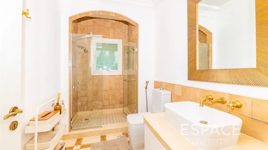 Villa de 5 dormitorios en Jumeirah Golf Estates, UAE No. 1273 № 1