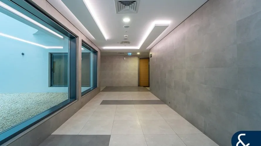 Edificio de 178 dormitorios en Dubai Investment Park, UAE No. 1685 № 24