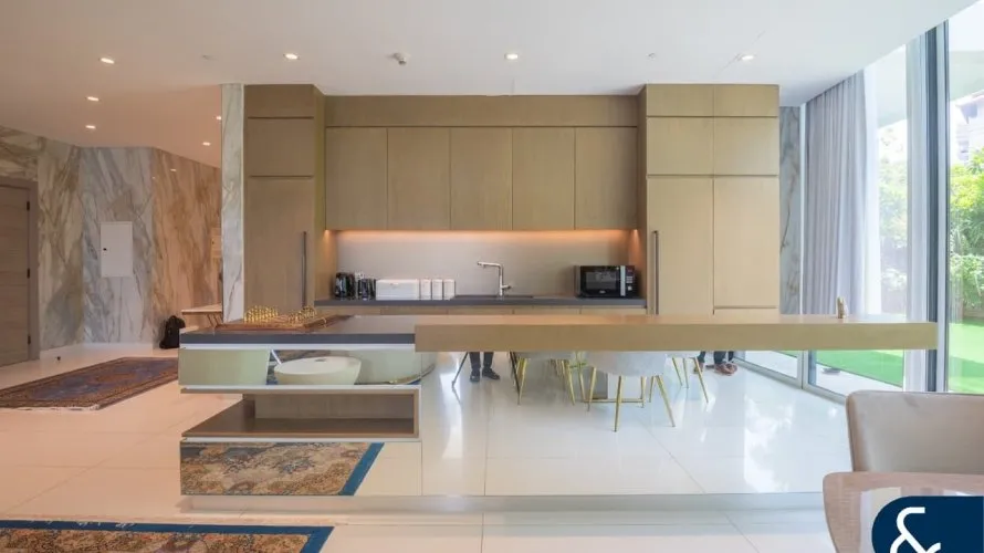 Apartamento de 3 dormitorios en Palm Jumeirah, UAE No. 1989 № 5