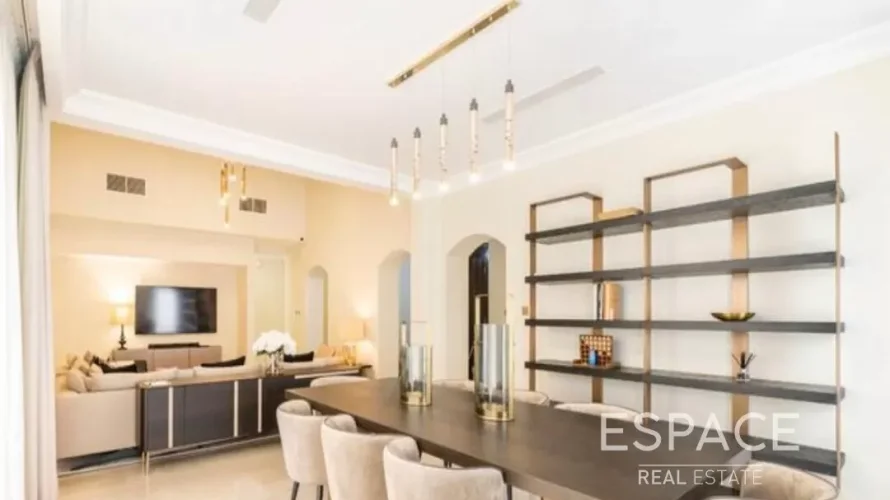 Villa de 6 dormitorios en Aseel, UAE No. 1262 № 2