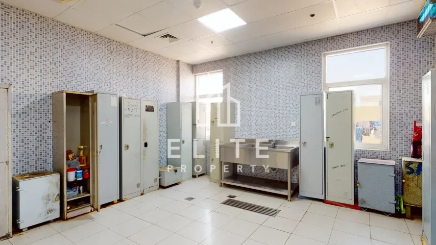 Campo de trabajo de 9944m² en Dubai, UAE No. 739 № 10