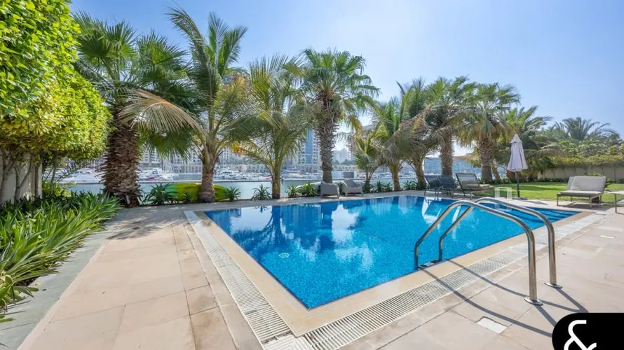 Villa de 6 dormitorios en Signature Villas, UAE No. 1690 № 4