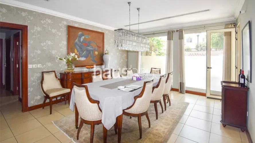 Villa de 5 dormitorios en Arabian Ranches, UAE No. 912 № 2