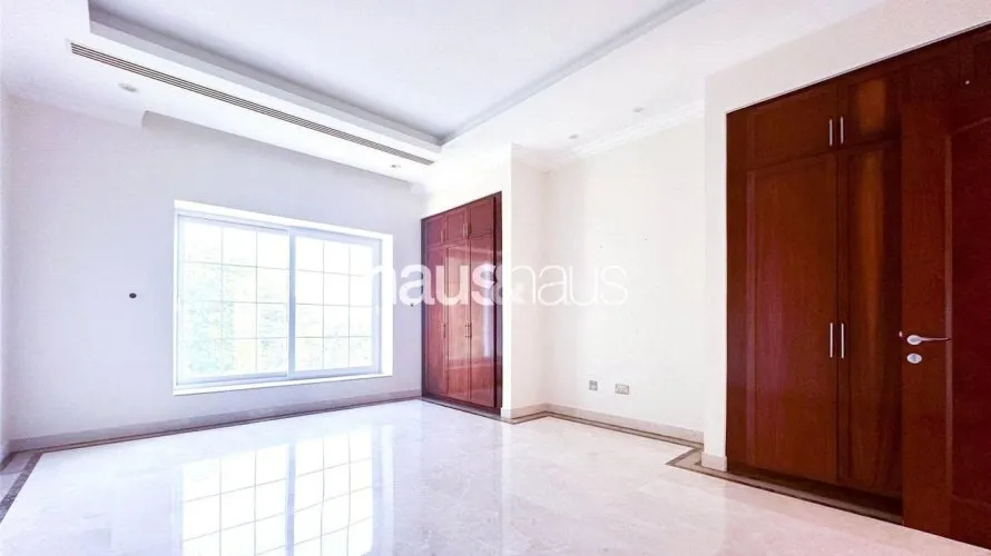 Villa de 6 dormitorios en Emirates Hills, UAE No. 907 № 15