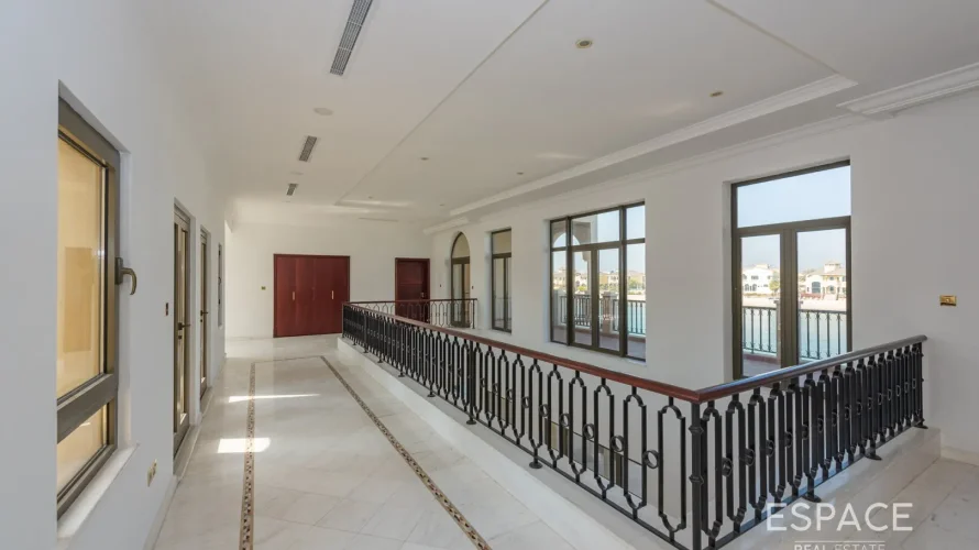 Villa de 5 dormitorios en Palm Jumeirah, UAE No. 1271 № 12