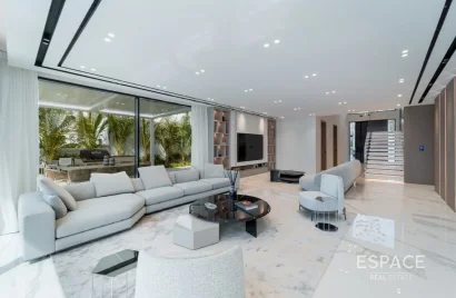 Villa de 5 dormitorios en Palm Jumeirah, UAE No. 1502