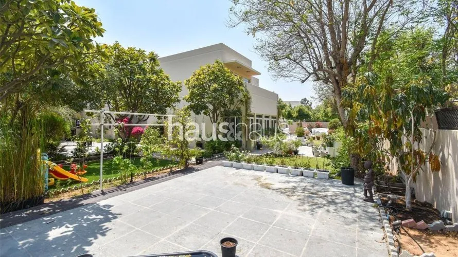 Villa de 5 dormitorios en Arabian Ranches, UAE No. 912 № 12
