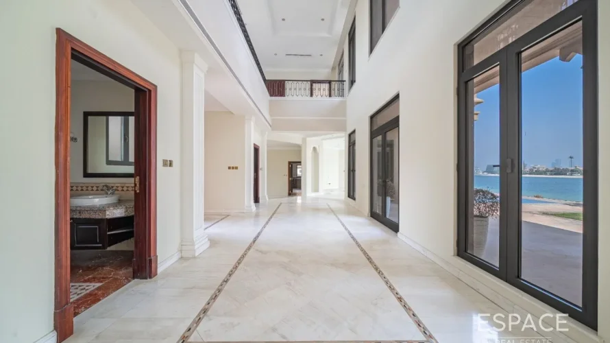 Villa de 6 dormitorios en Palm Jumeirah, UAE No. 1293 № 2