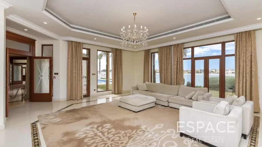 Villa de 6 dormitorios en Palm Jumeirah, UAE No. 1311 № 1
