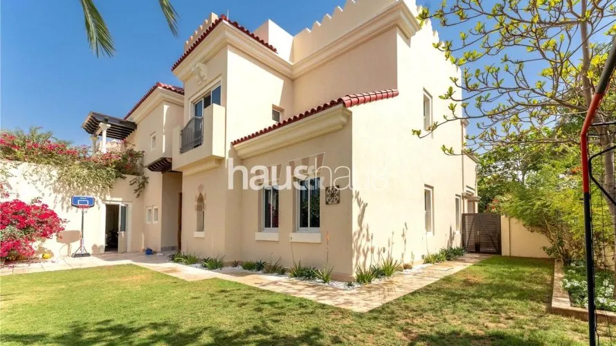 Villa de 5 dormitorios en Dubai Sports City, UAE No. 888 № 8