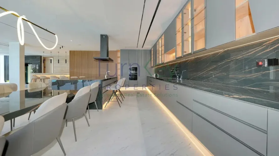 Villa de 6 dormitorios en Palm Jumeirah, UAE No. 1787 № 2