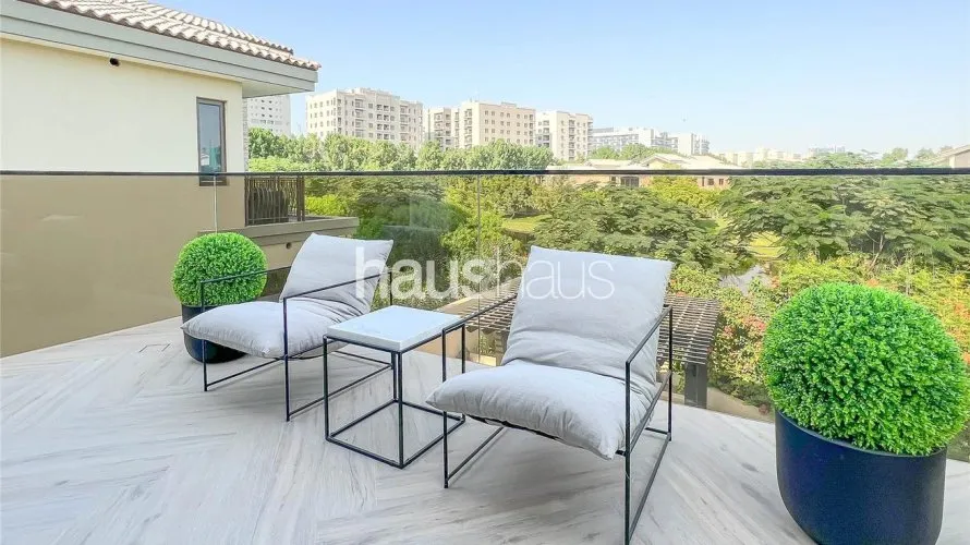 Villa de 5 dormitorios en Jumeirah Golf Estates, UAE No. 933 № 13