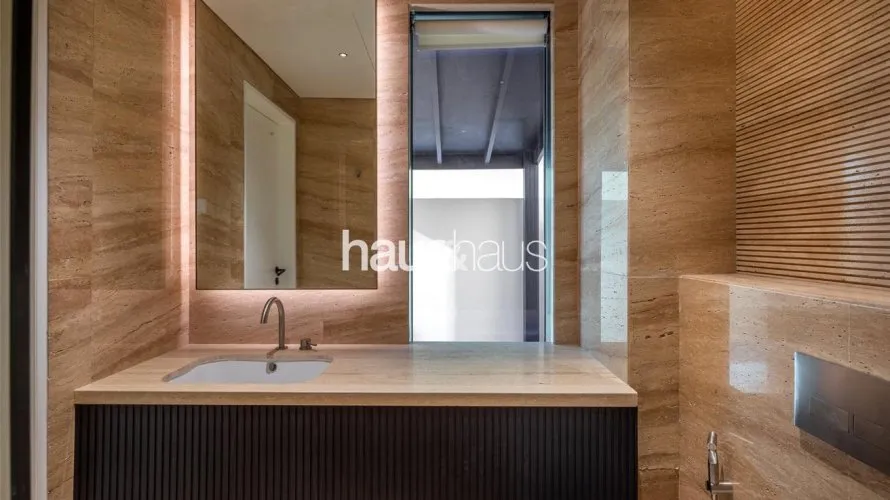 Villa de 5 dormitorios en Jumeirah Golf Estates, UAE No. 933 № 24