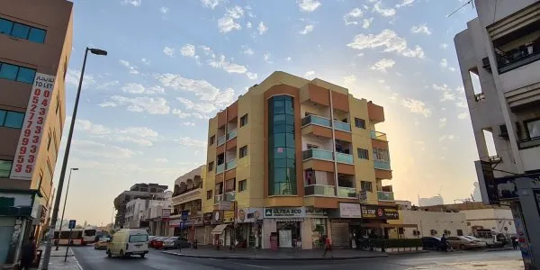 Al Satwa № 4