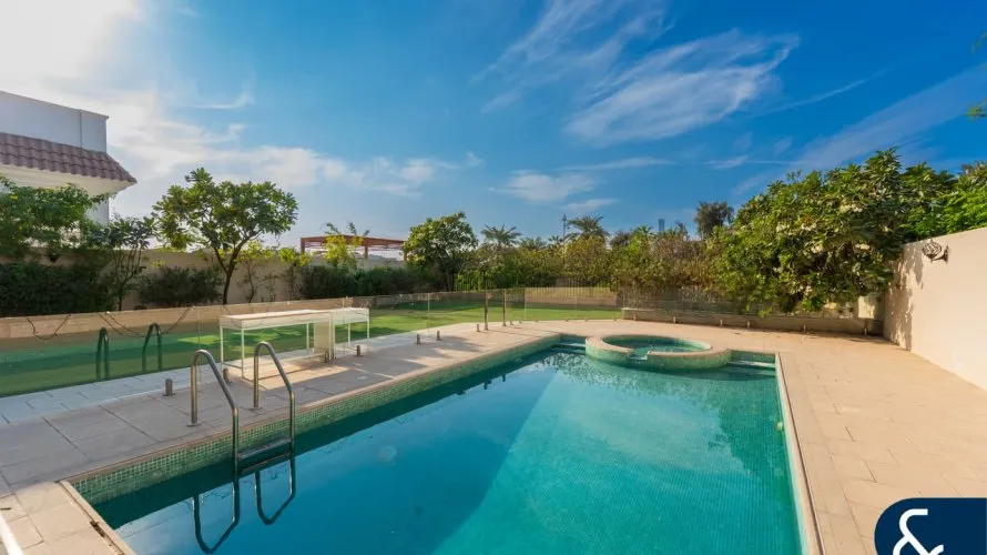 Villa de 4 dormitorios en Jumeirah Park Homes, UAE No. 1757 № 6