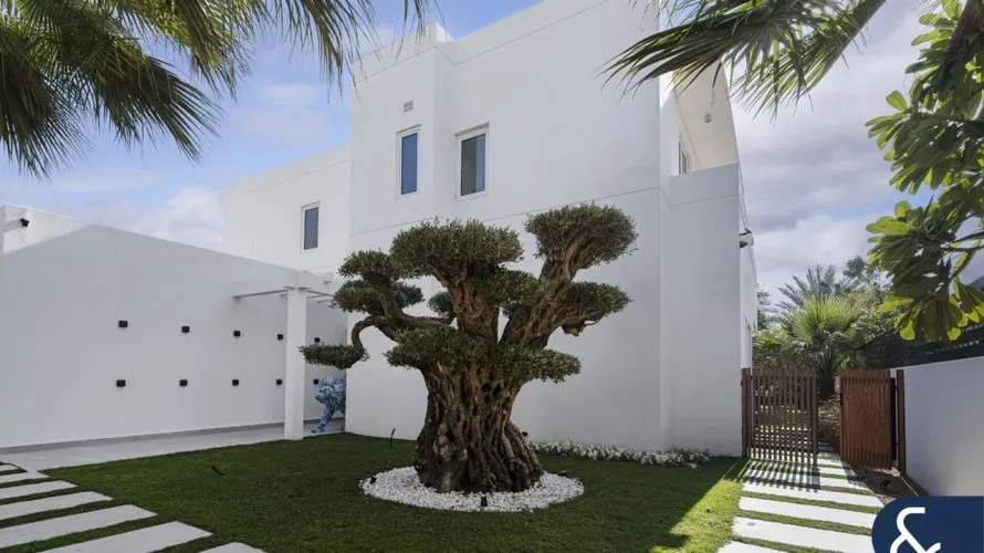 Villa de 5 dormitorios en Arabian Ranches, UAE No. 2294
