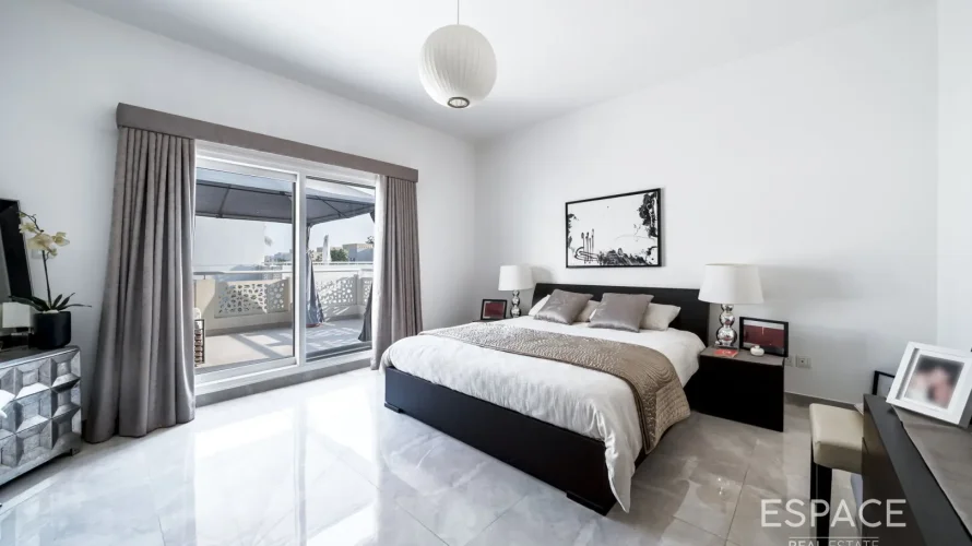 Villa de 4 dormitorios en Meadows, UAE No. 1489 № 12