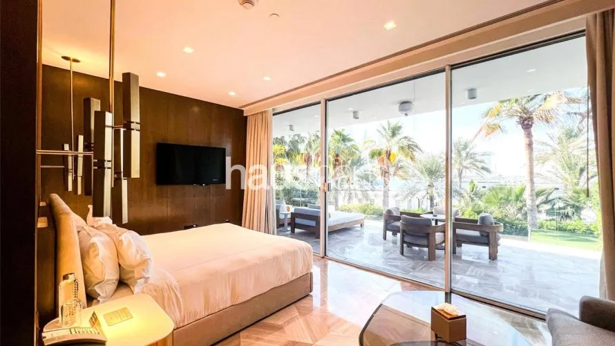 Villa de 5 dormitorios en FIVE Palm Jumeirah, UAE No. 951 № 7