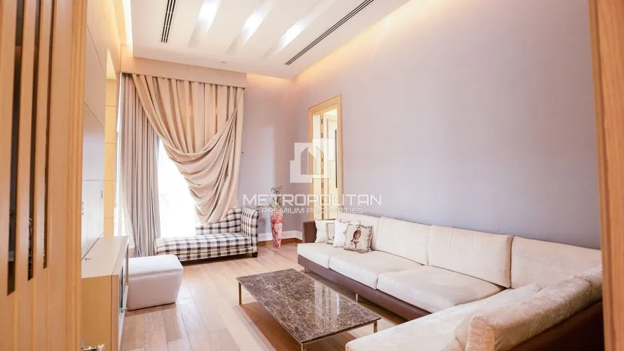 Villa de 6 dormitorios en Emirates Hills, UAE No. 525 № 15