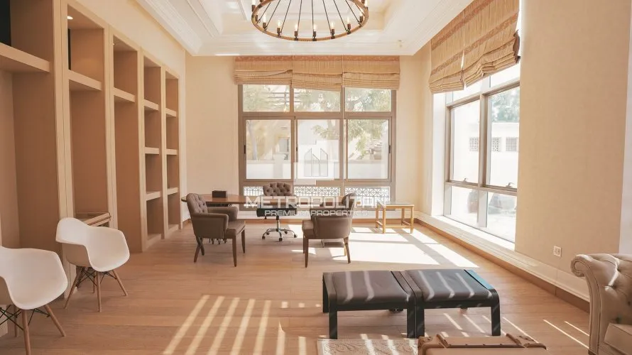 Villa de 6 dormitorios en Emirates Hills, UAE No. 525 № 4