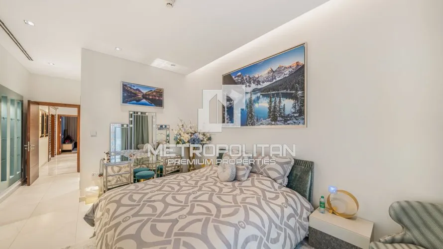Villa de 5 dormitorios en District One, UAE No. 1551 № 20