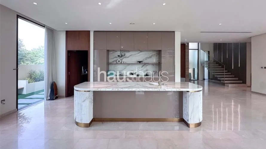 Villa de 6 dormitorios en Parkway Vistas, UAE No. 909 № 8