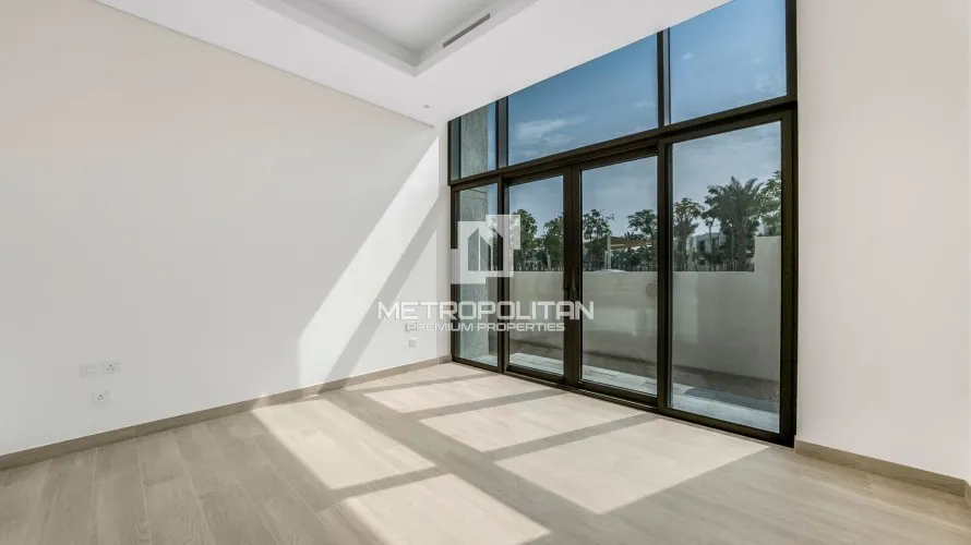 Villa de 4 dormitorios en District One, UAE No. 1558 № 12