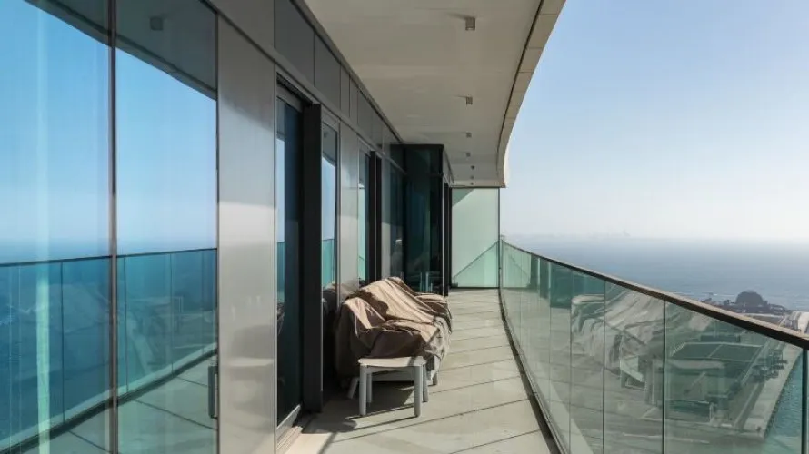 Apartamento de 4 dormitorios en Dubai, UAE No. 464