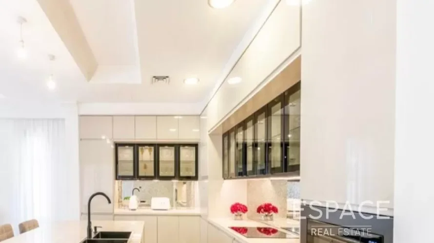 Villa de 6 dormitorios en Aseel, UAE No. 1262 № 5