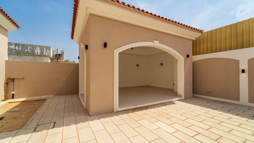 Villa de 6 dormitorios en Dubai, UAE No. 2181 № 24